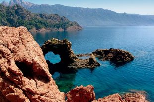 Đảo Korsika(Cooc) thuộc nước nào? 4