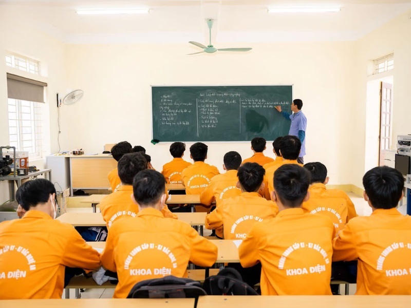 Học Nghề Điện Nước Ở Đâu Tốt Nhất Tại Nghệ An? 2